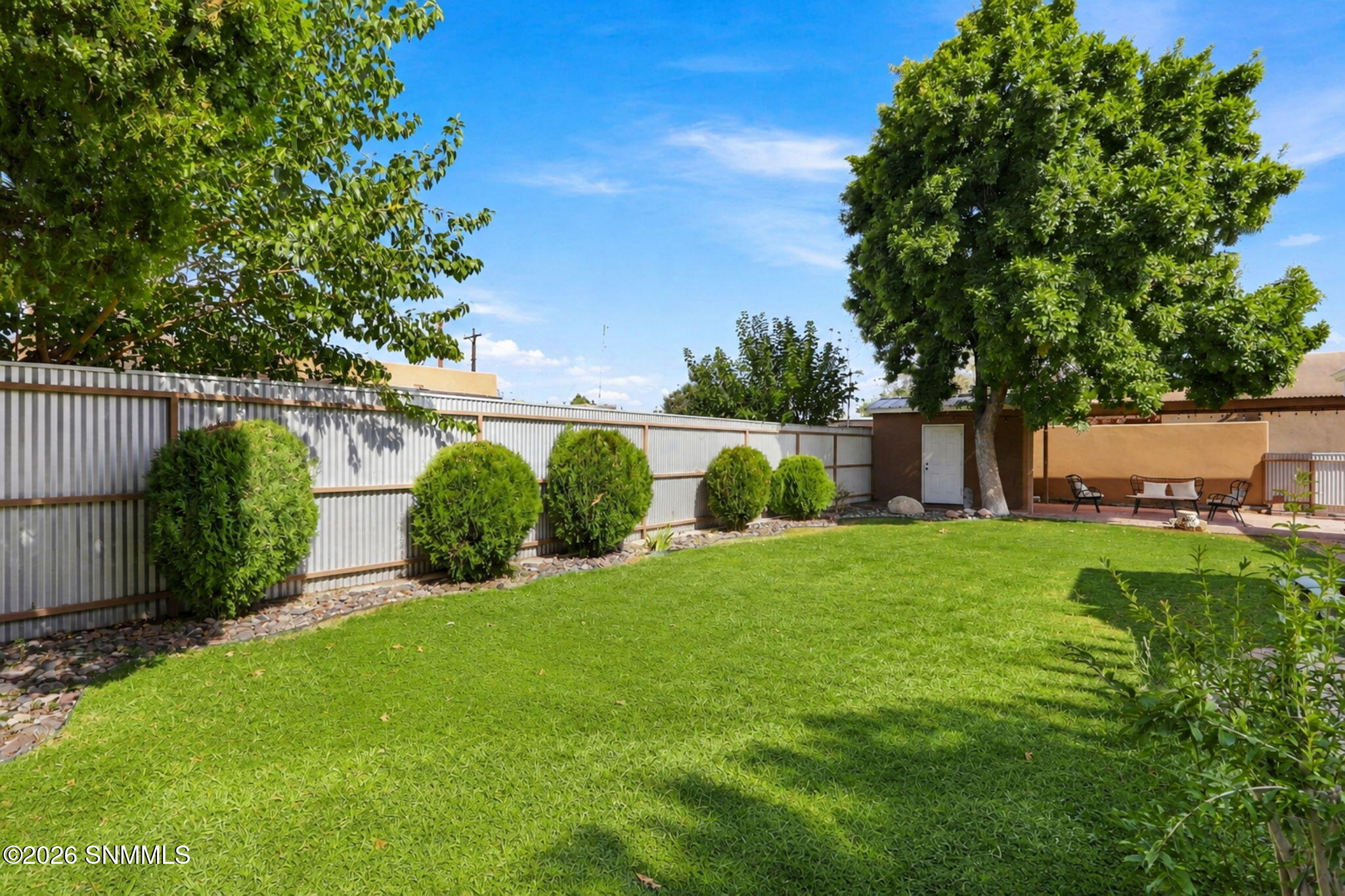 8-web-or-mls-Exterior8