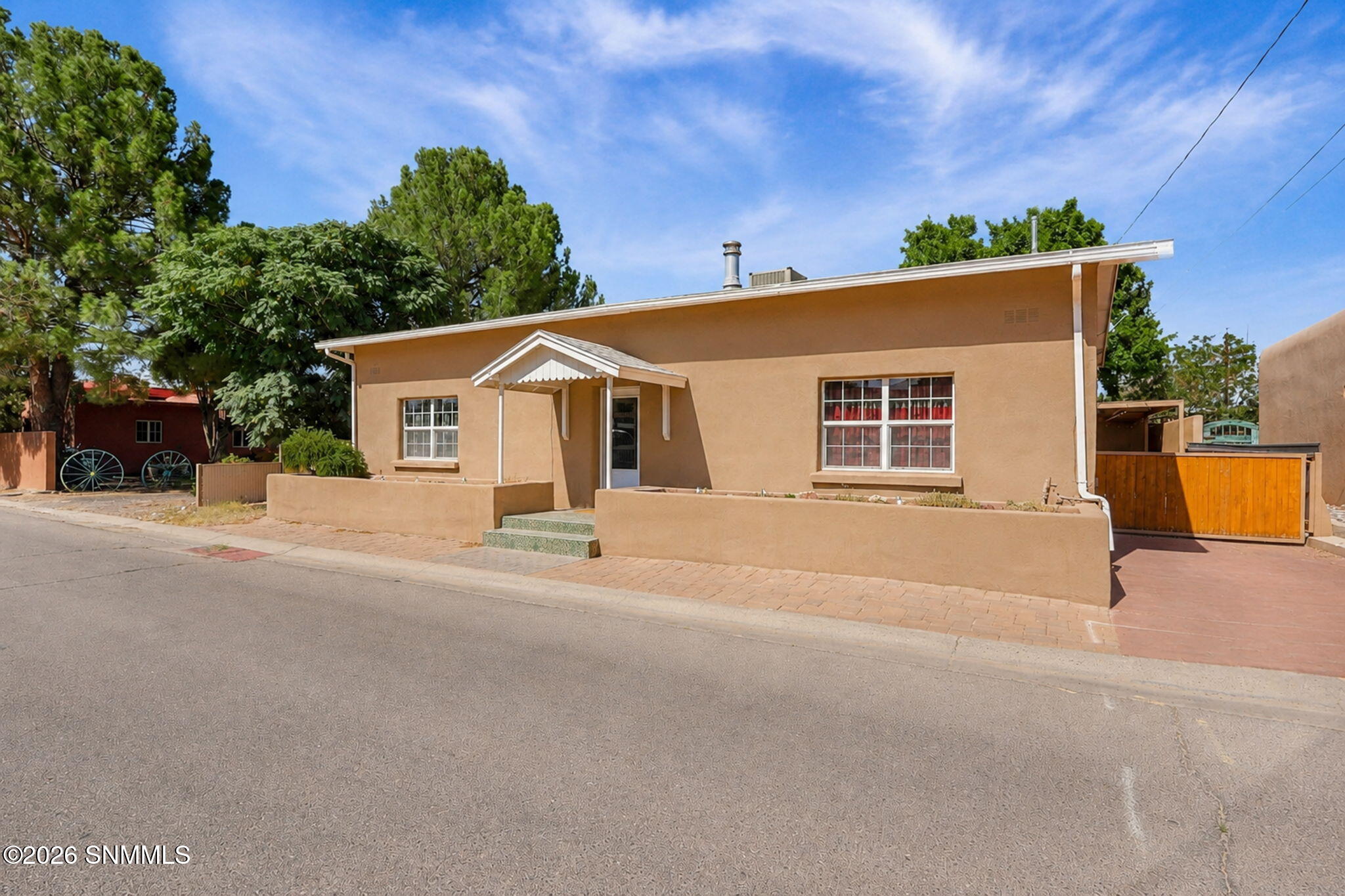 7-web-or-mls-Exterior7