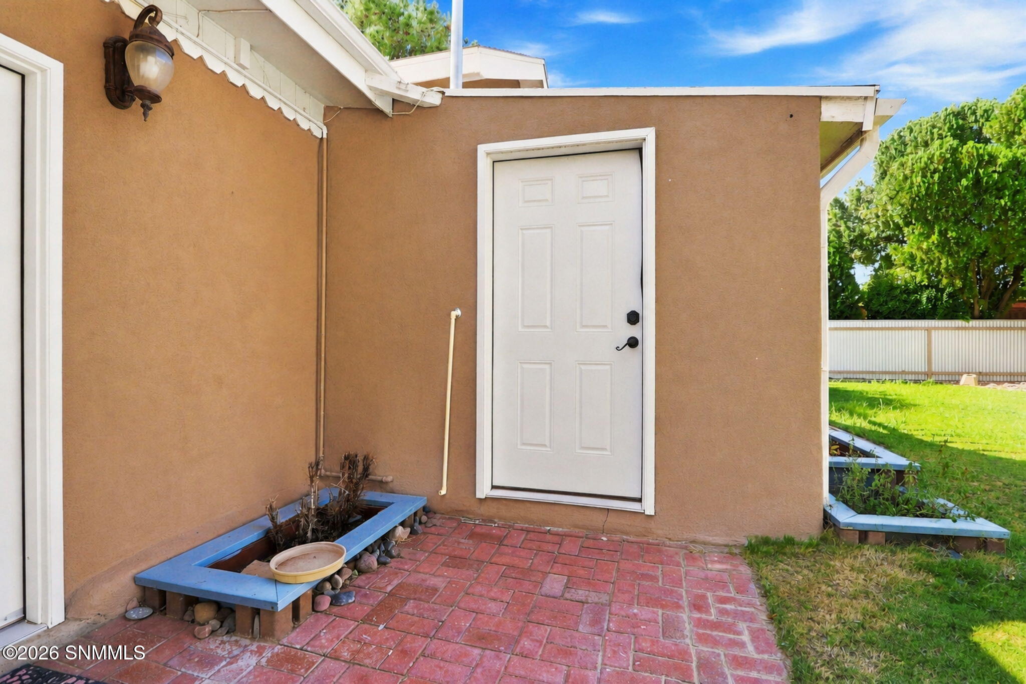2-web-or-mls-Exterior2