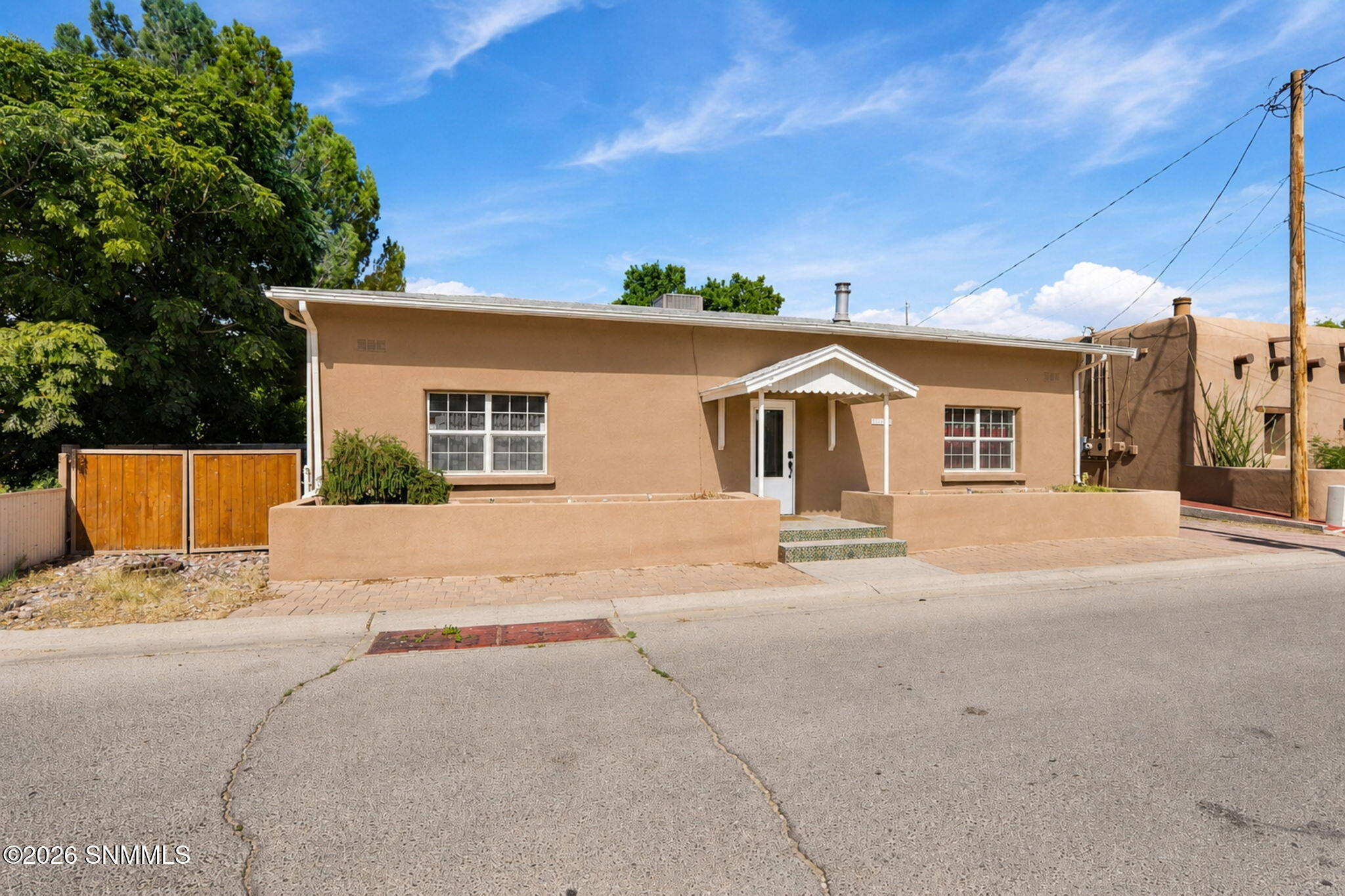 1-web-or-mls-Exterior1