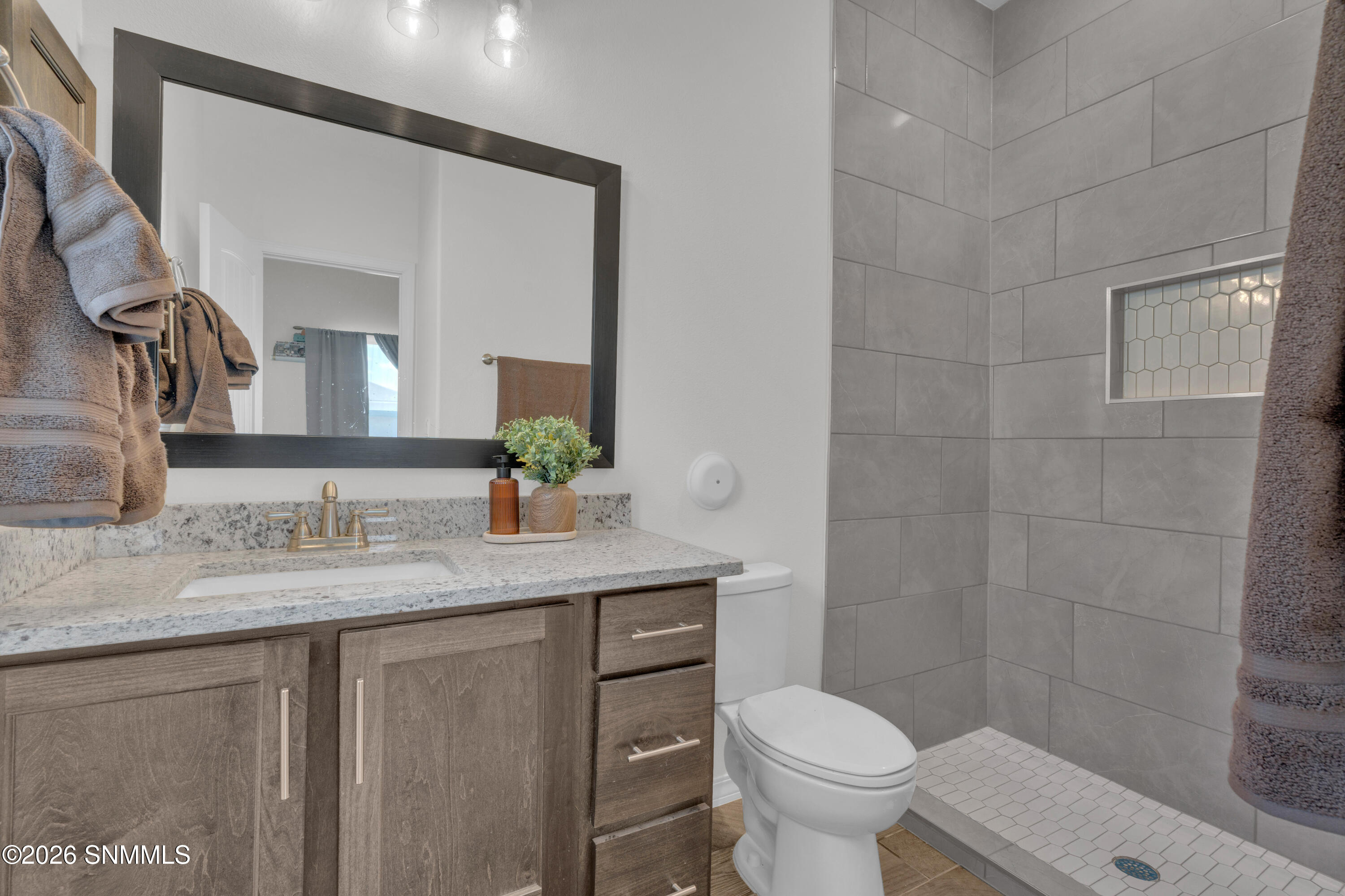 3 (3)