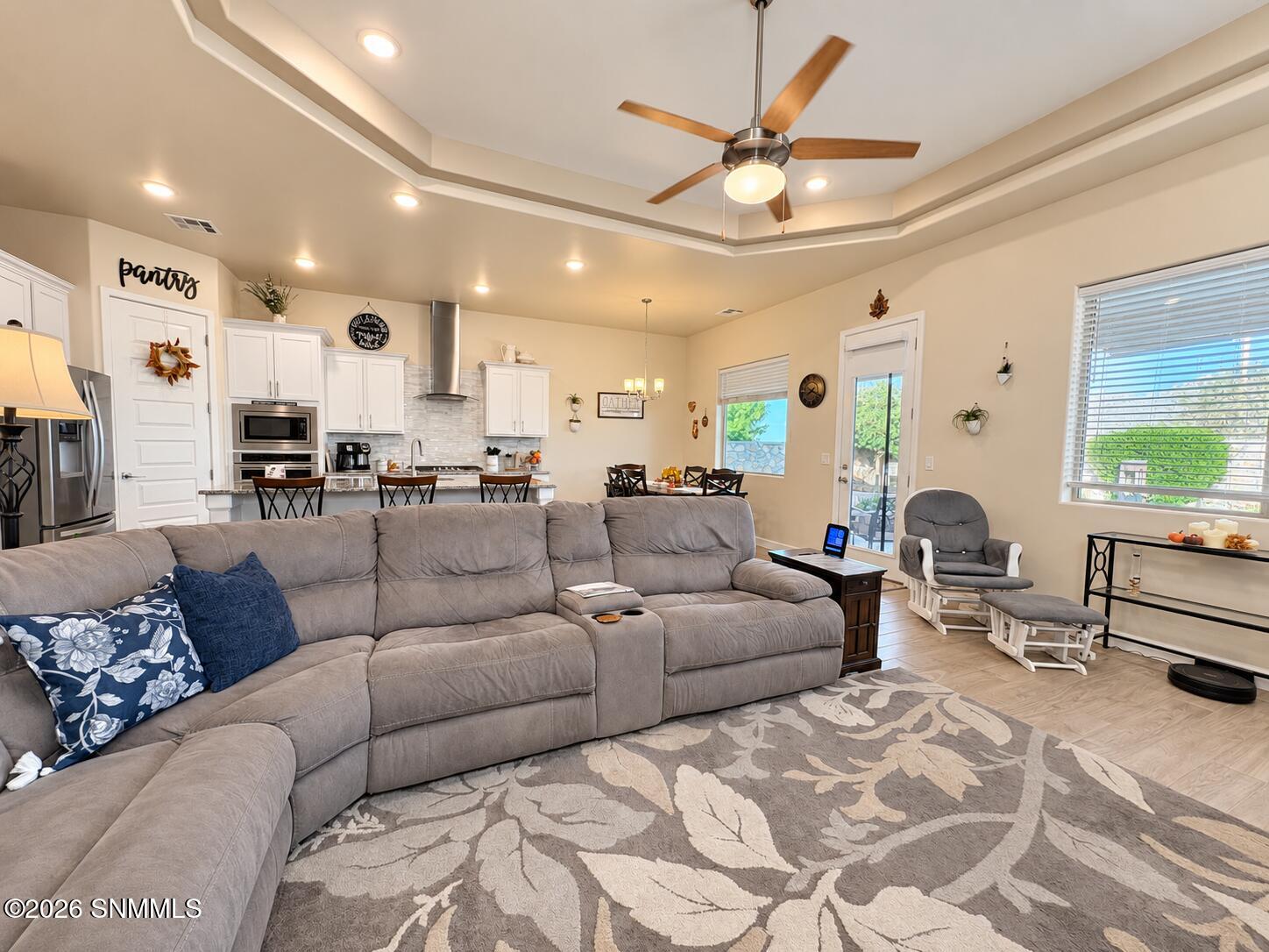 Livingroom2