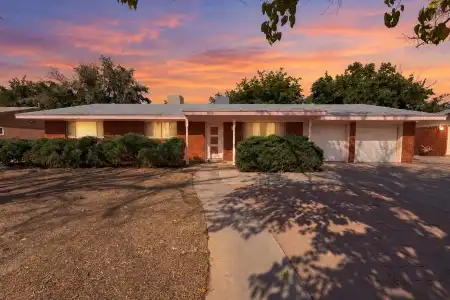 2050 Enzie Drive, Las Cruces, New Mexico 88001, 4 Bedrooms Bedrooms, ,1.75 BathroomsBathrooms,Residential,For Sale,Enzie,2602883