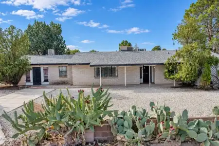 613 San Ysidro Road, Las Cruces, New Mexico 88007, 4 Bedrooms Bedrooms, ,4 BathroomsBathrooms,Residential,For Sale,San Ysidro,2602885