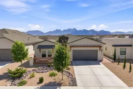 2640 Blue Heron Place, Las Cruces, New Mexico 88011, 3 Bedrooms Bedrooms, ,2 BathroomsBathrooms,Residential,For Sale,Blue Heron,2602886