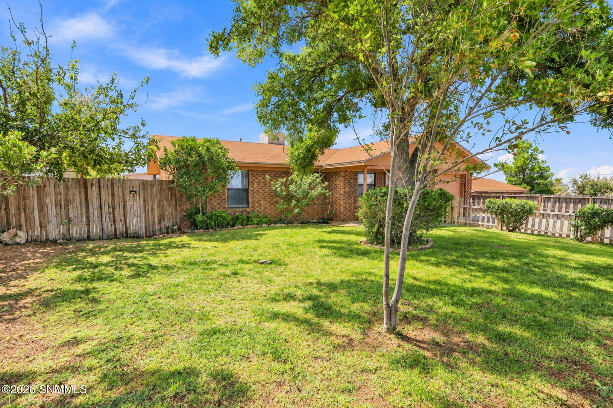 8-web-or-mls-Exterior8