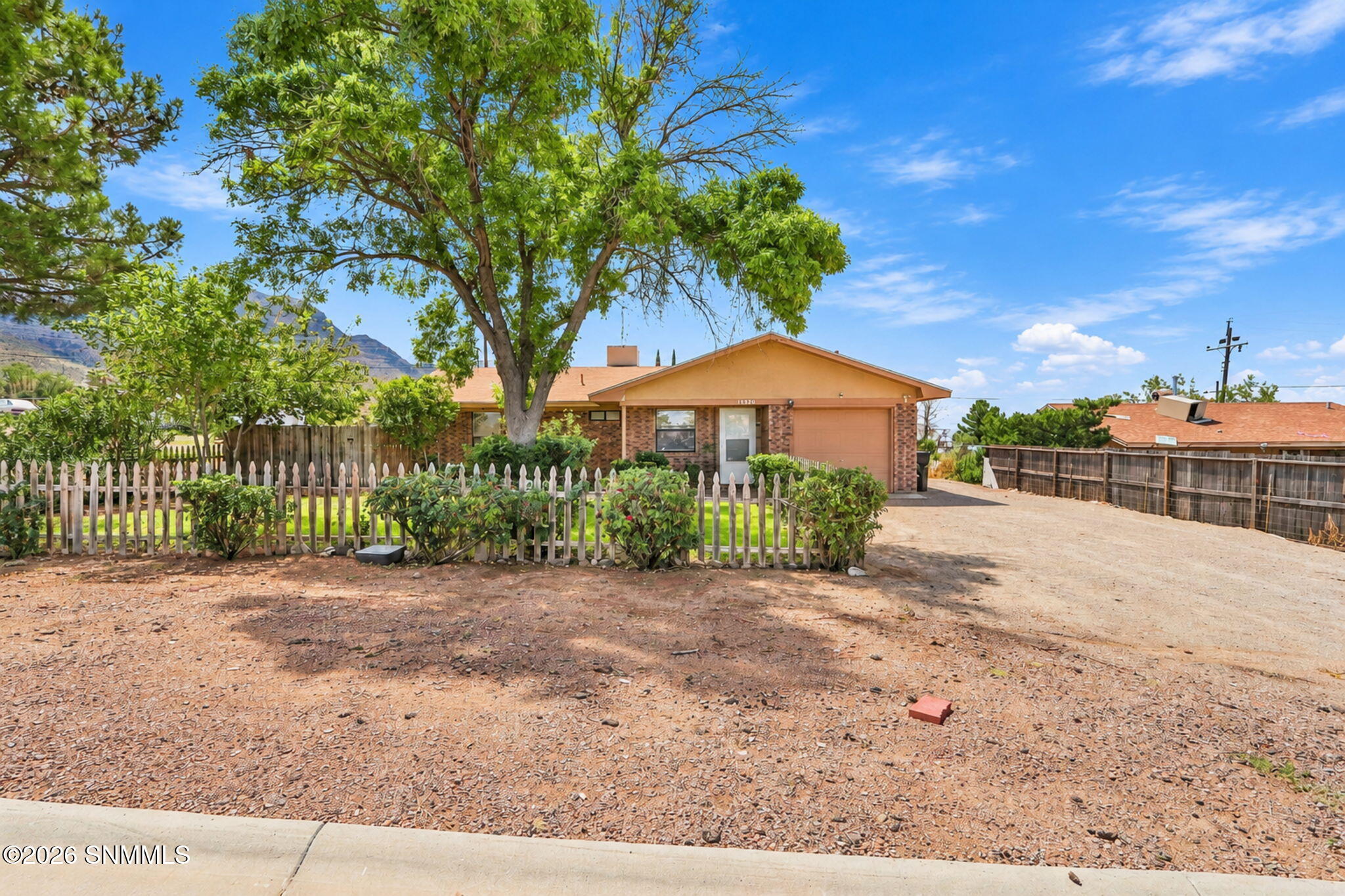 1-web-or-mls-Exterior1