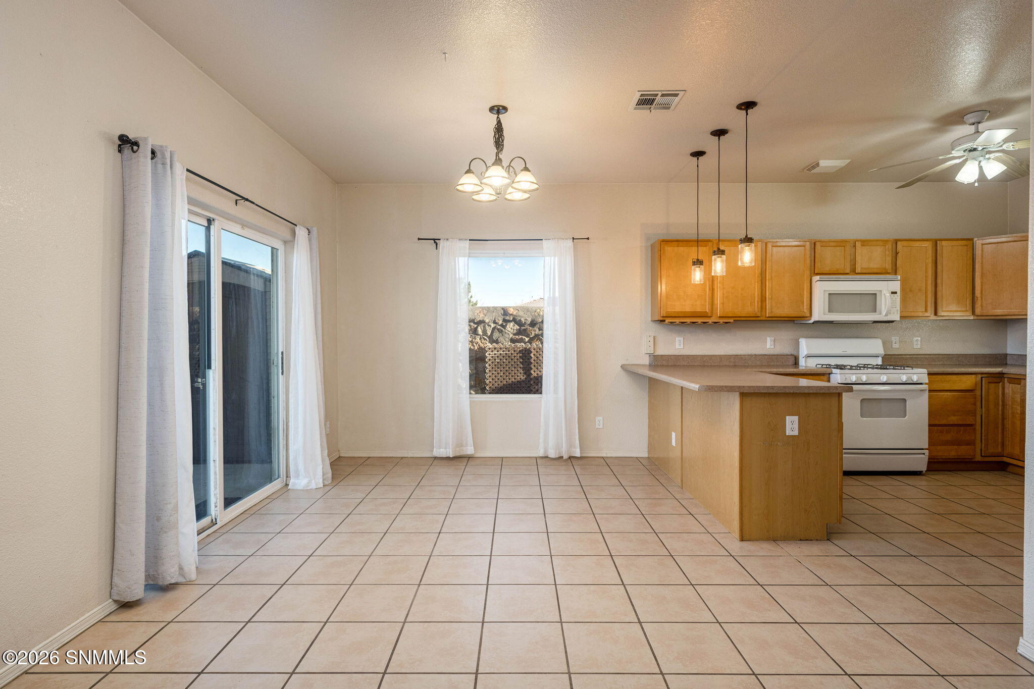 12-web-or-mls-Snappin Homes (Rimrock4626