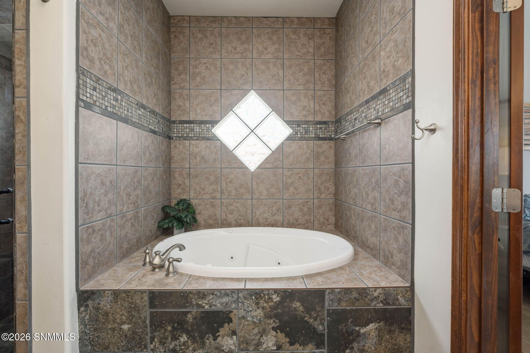 32-web-or-mls-Snappin Homes (Ceres4238)-