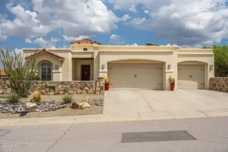 4238 Ceres Court, Las Cruces, New Mexico 88011, 3 Bedrooms Bedrooms, ,2.5 BathroomsBathrooms,Residential,For Sale,Ceres,2602896