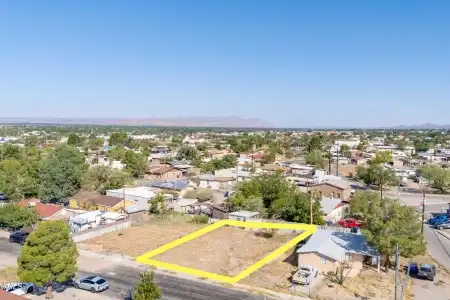 951 Augustine Avenue, Las Cruces, New Mexico 88001, ,Land,For Sale,Augustine,2602901
