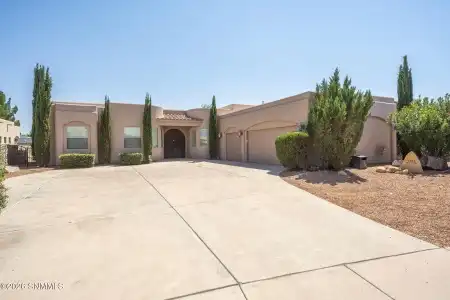 4254 Salvia Loop, Las Cruces, New Mexico 88011, 4 Bedrooms Bedrooms, ,3.25 BathroomsBathrooms,Residential,For Sale,Salvia,2602906