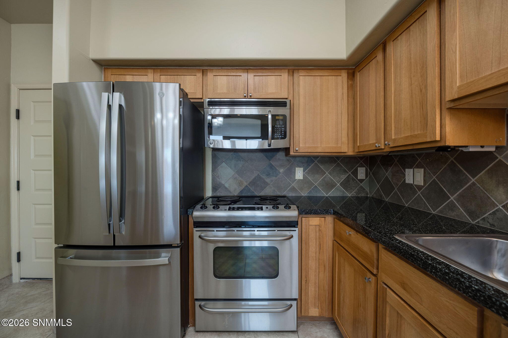 18-web-or-mls-Snappin Homes (Nambe4263)-