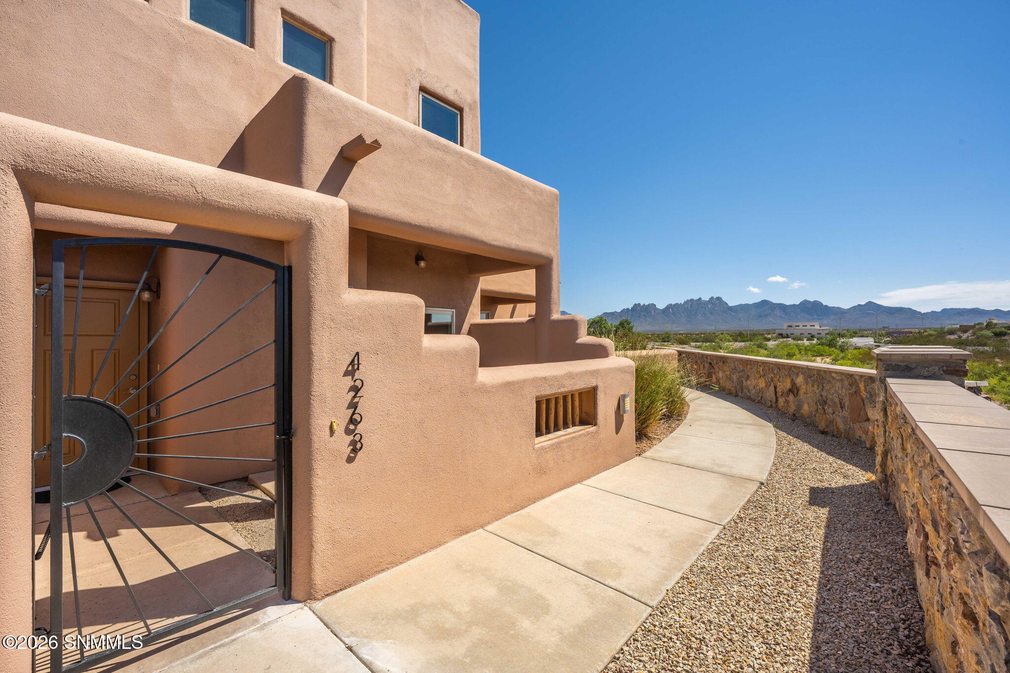 2-web-or-mls-Snappin Homes (Nambe4263)-2