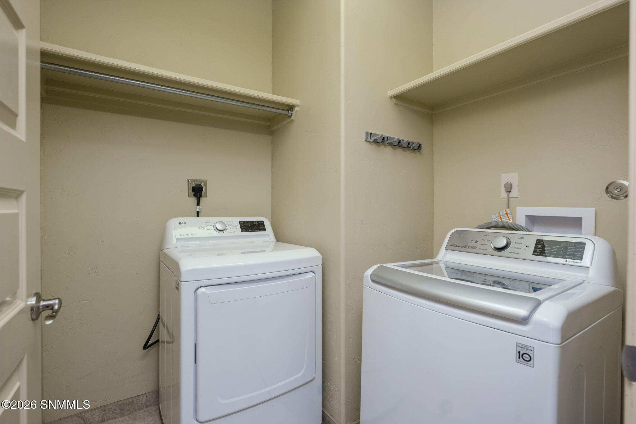 20-web-or-mls-Snappin Homes (Nambe4263)-