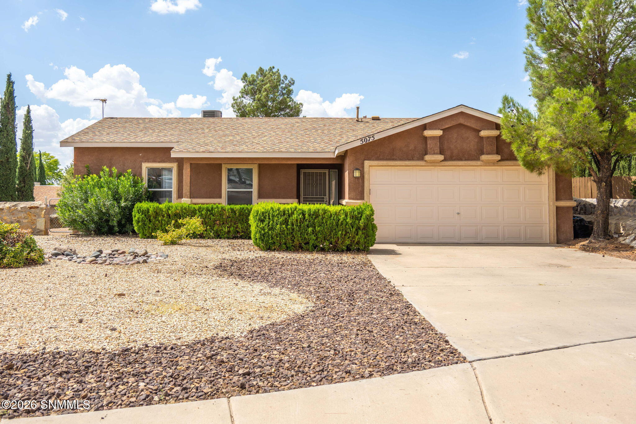 1-web-or-mls-Snappin Homes (Emerald5075)