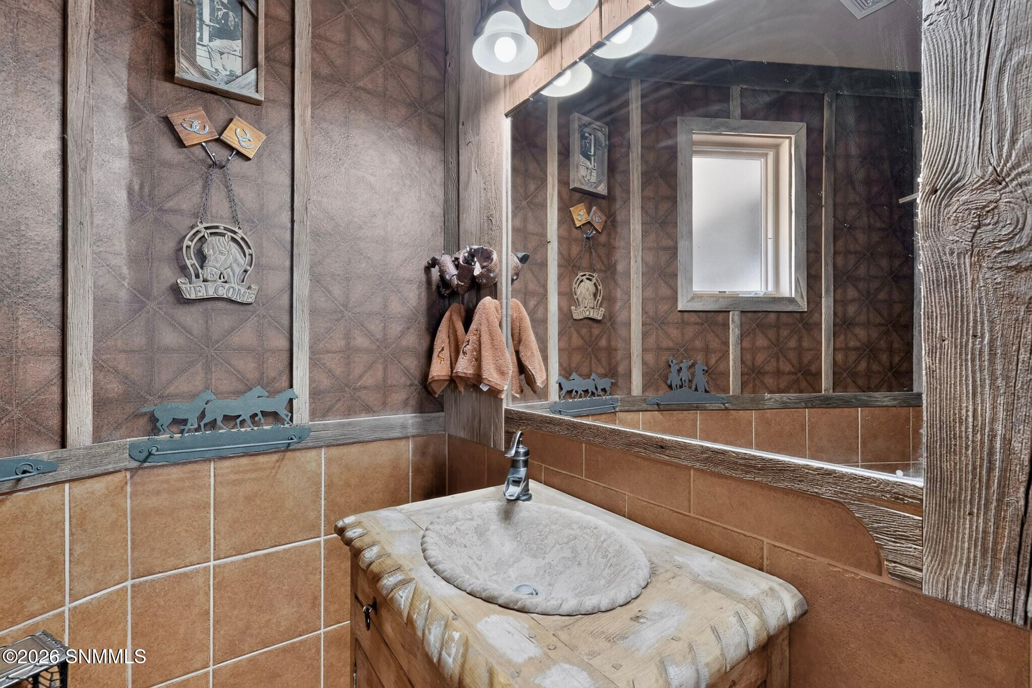 1/2 Bath