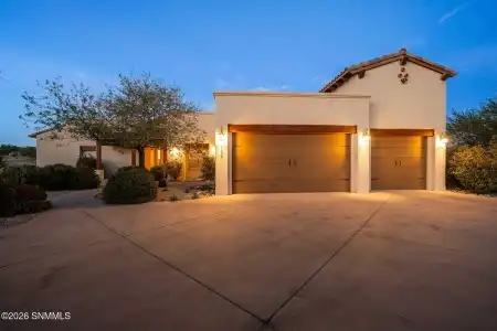 6006 Lazo Del Sur, Las Cruces, New Mexico 88011, 4 Bedrooms Bedrooms, ,3 BathroomsBathrooms,Residential,For Sale,Lazo Del Sur,2602935