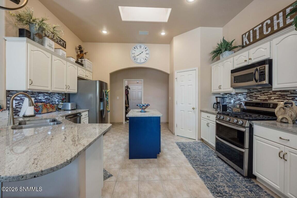 12-web-or-mls-Snappin Homes (CalleDeNube