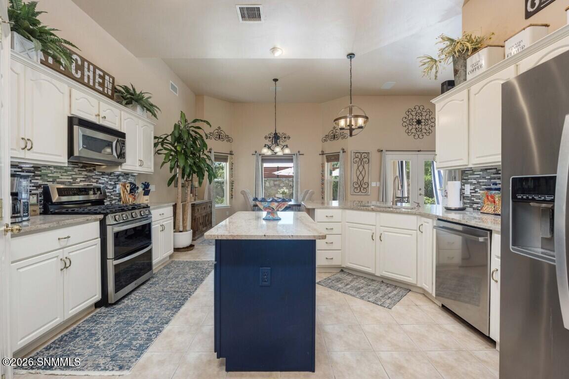16-web-or-mls-Snappin Homes (CalleDeNube