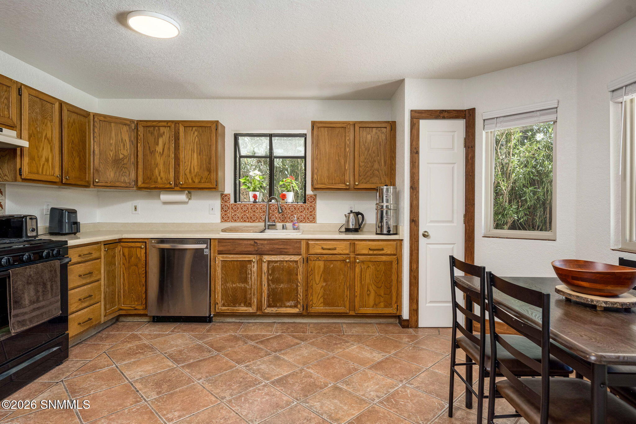 11-web-or-mls-Snappin Homes (BrightStar2