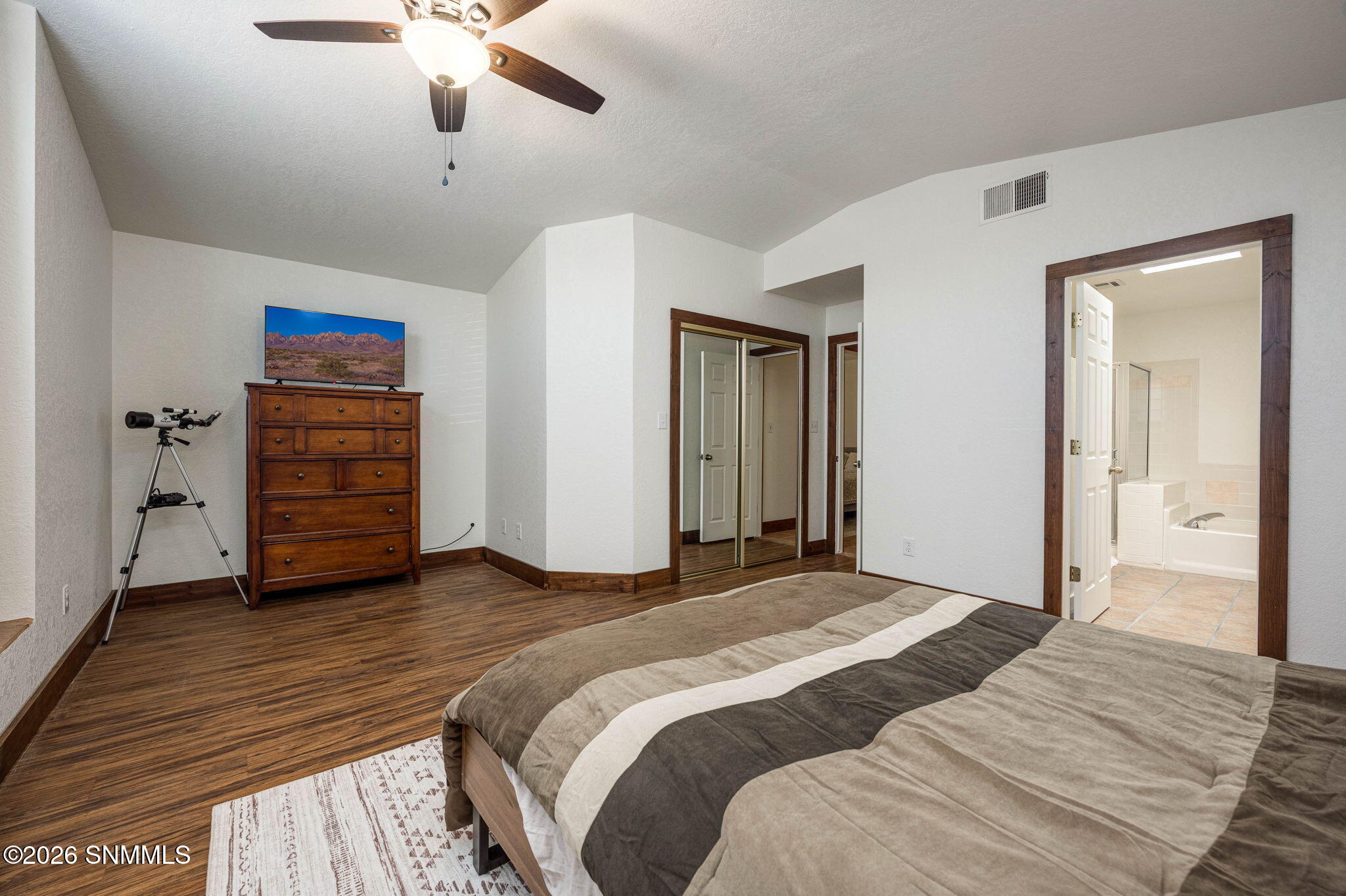 20-web-or-mls-Snappin Homes (BrightStar2