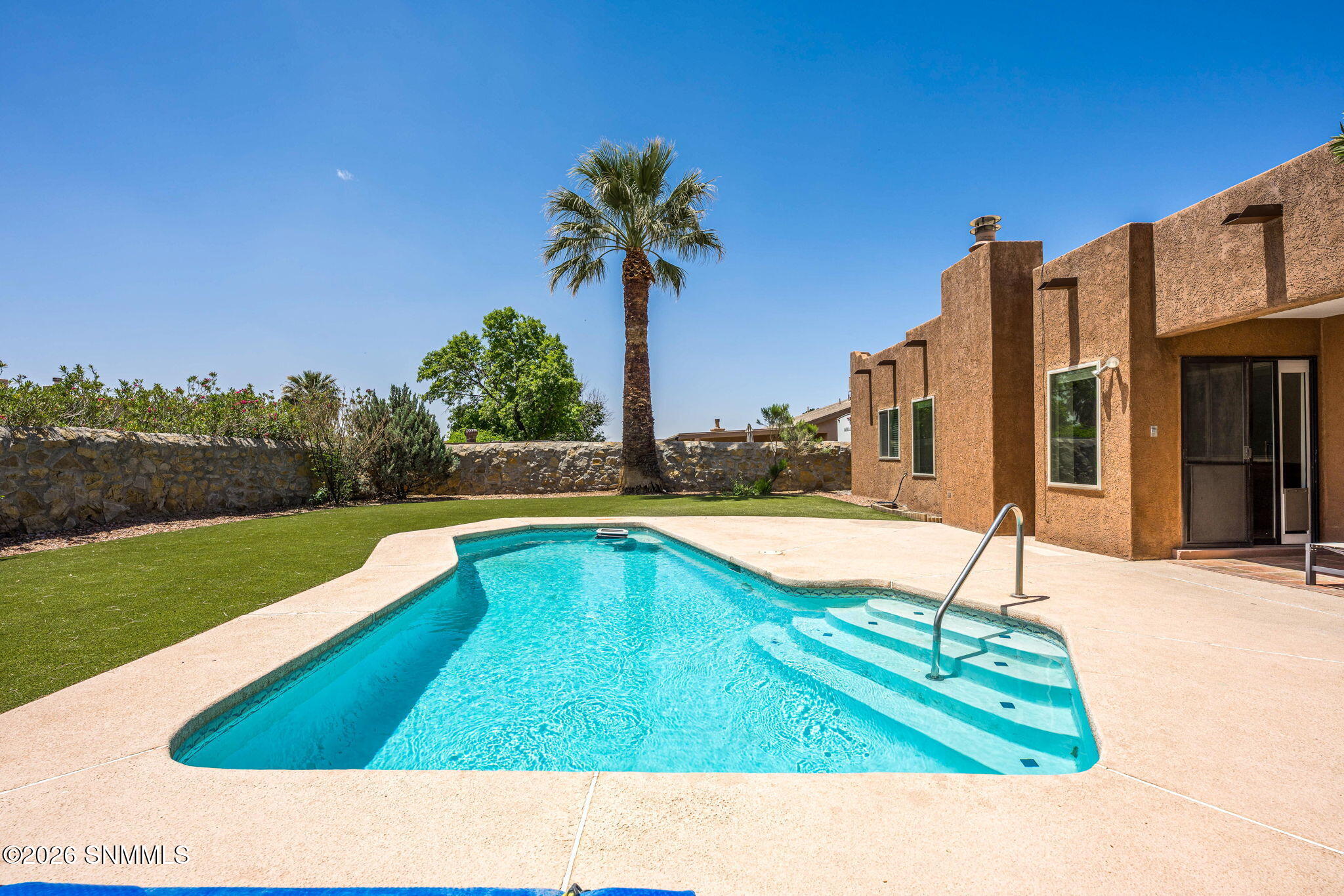 32-web-or-mls-Snappin Homes (BrightStar2
