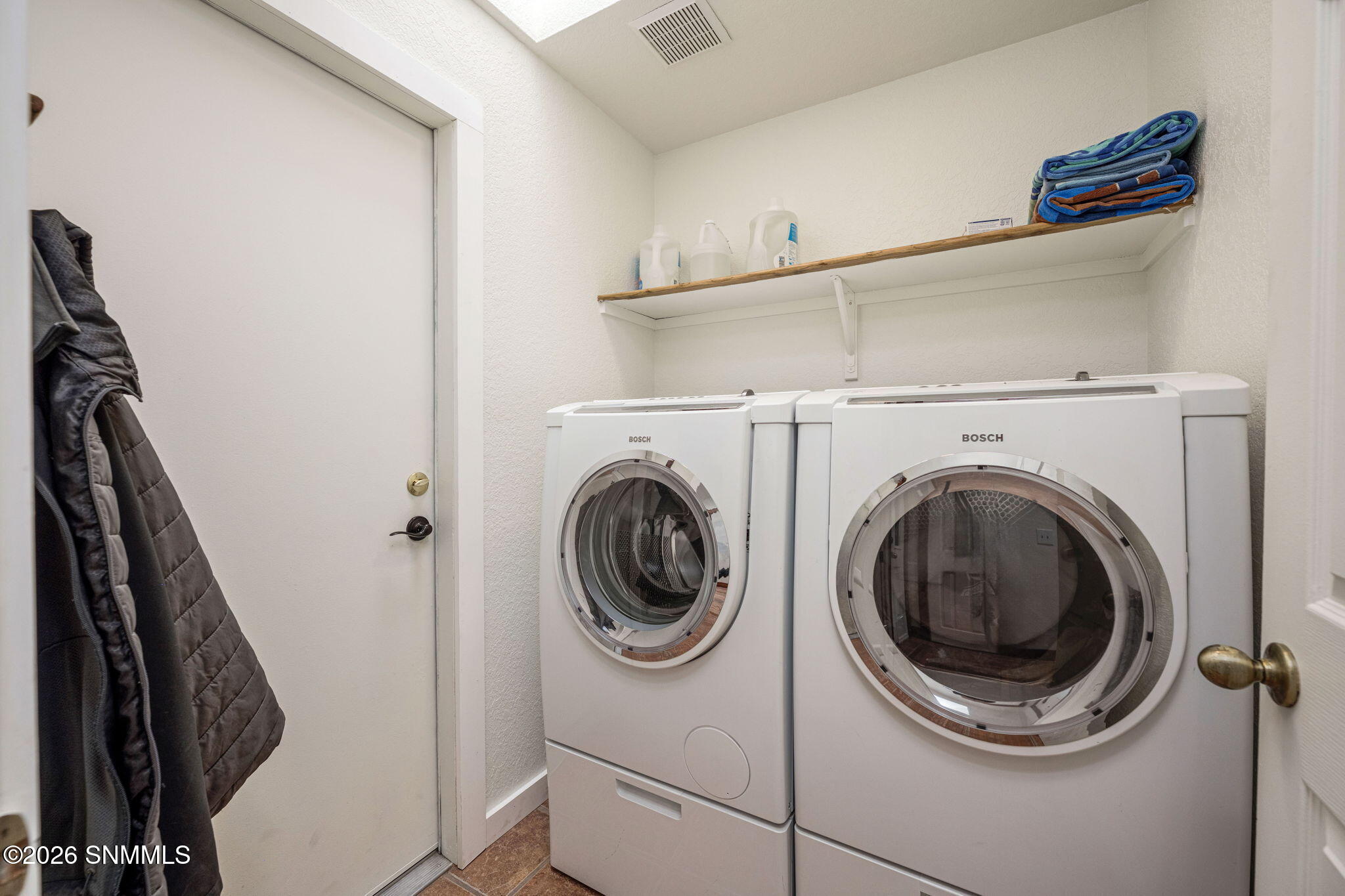 17-web-or-mls-Snappin Homes (BrightStar2