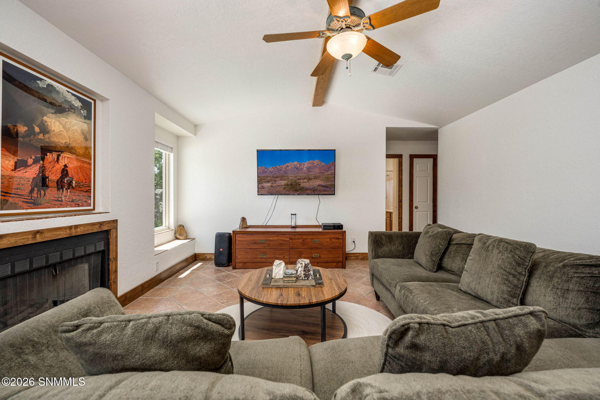 7-web-or-mls-Snappin Homes (BrightStar22