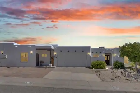 3548 Roma Drive, Las Cruces, New Mexico 88012, 4 Bedrooms Bedrooms, ,3 BathroomsBathrooms,Residential,For Sale,Roma,2602942