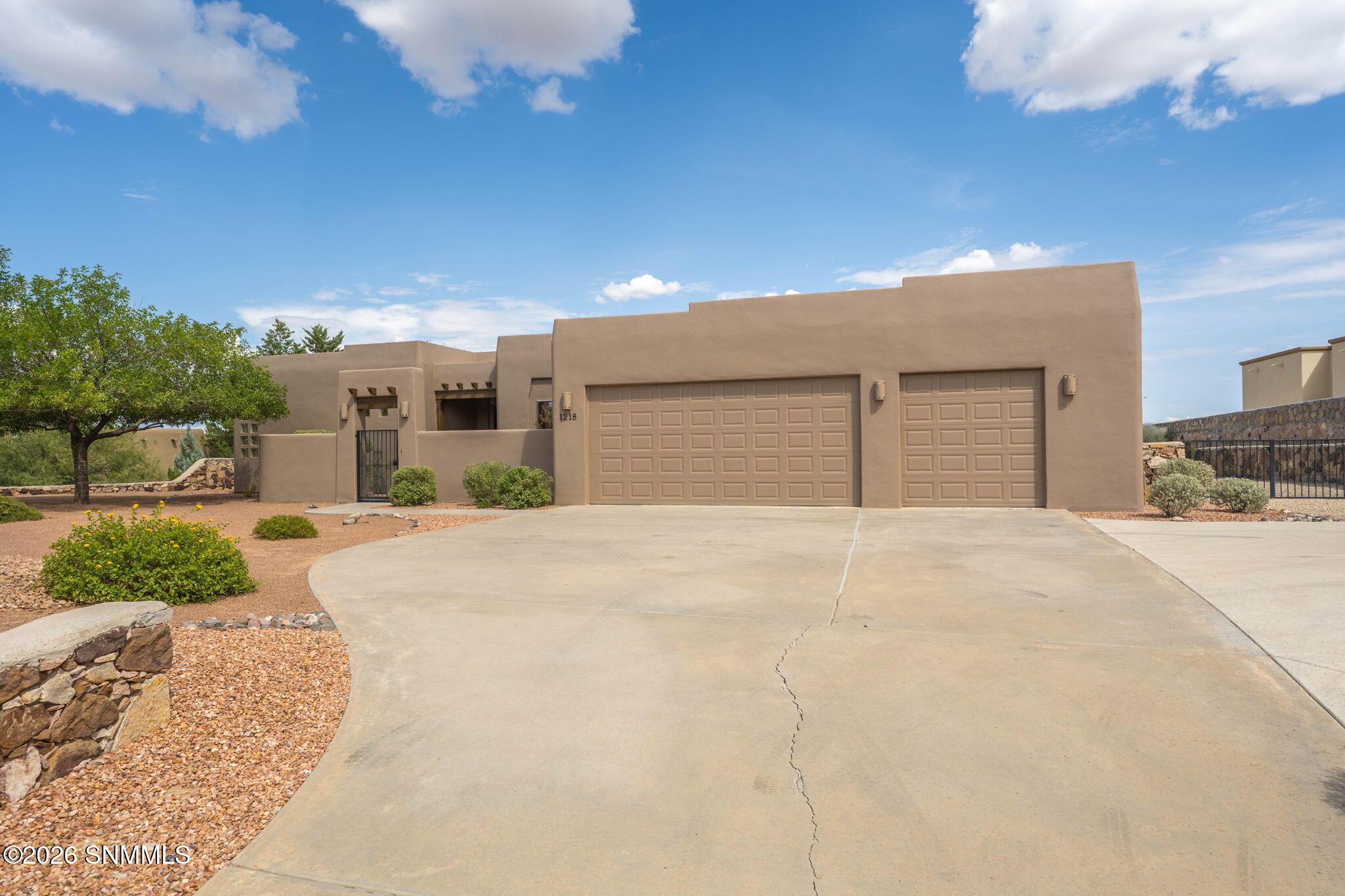 1-web-or-mls-Snappin Homes (Idyll1218)-1