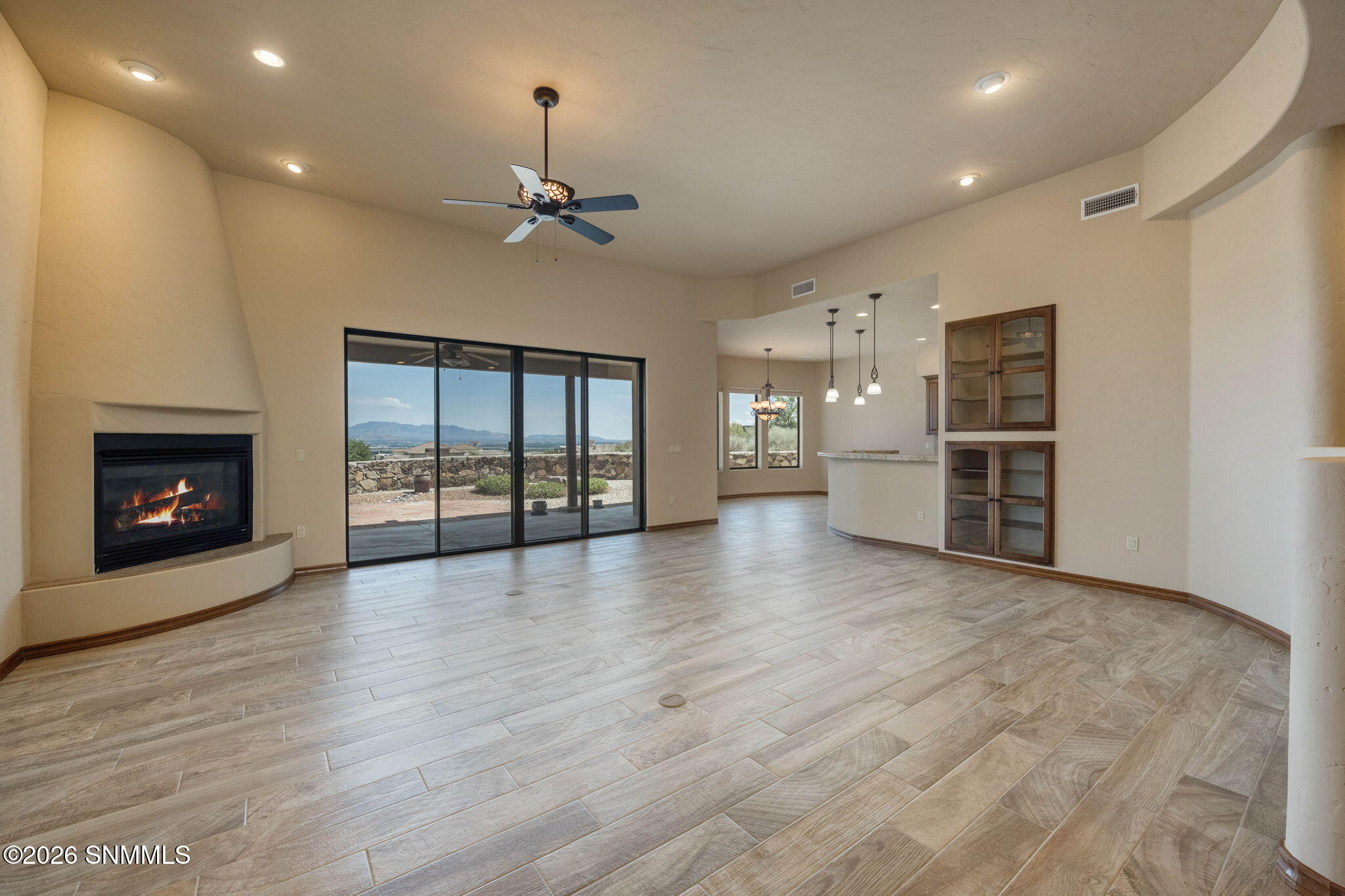 8-web-or-mls-Snappin Homes (Idyll1218)-8