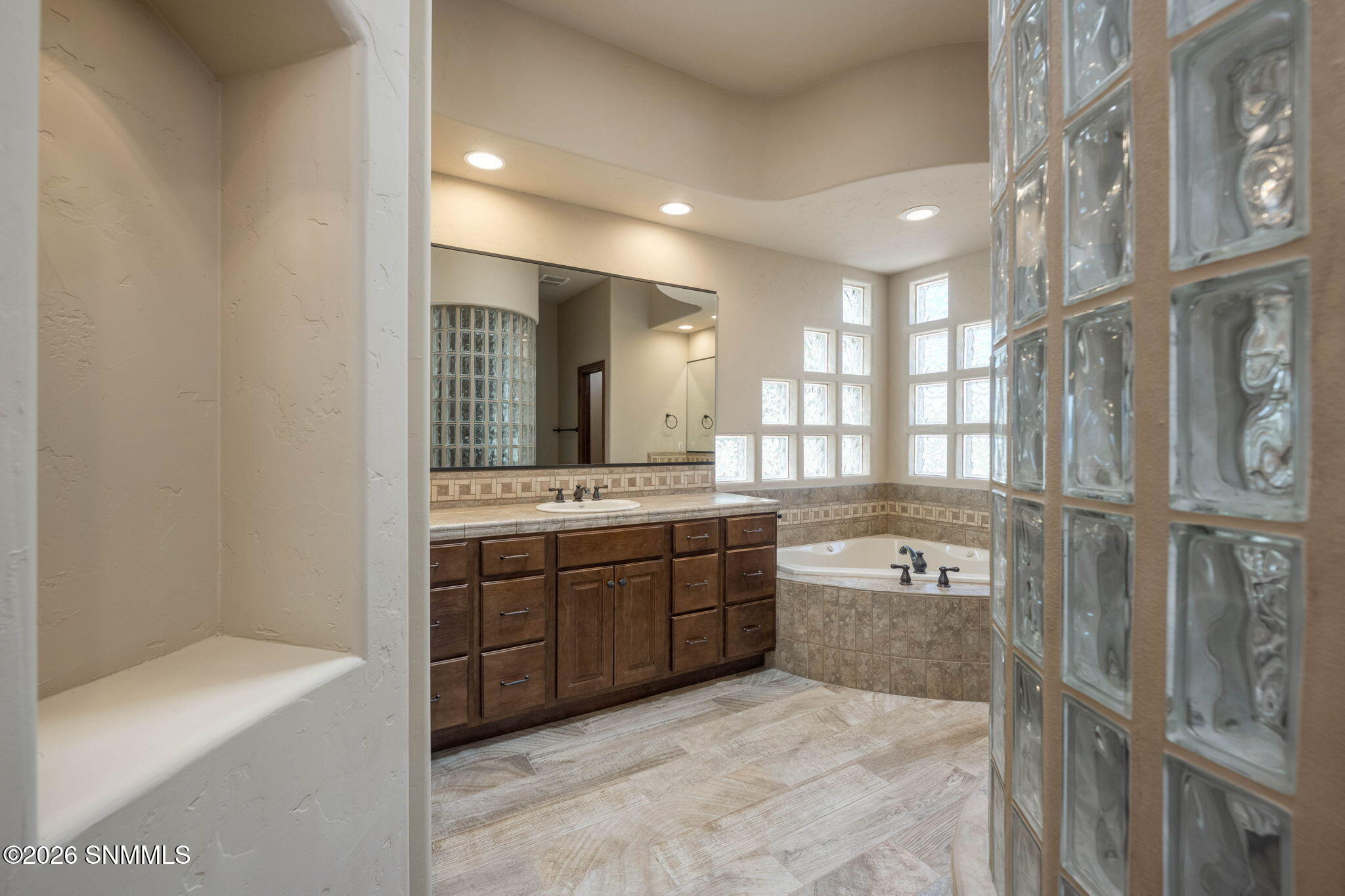 25-web-or-mls-Snappin Homes (Idyll1218)-