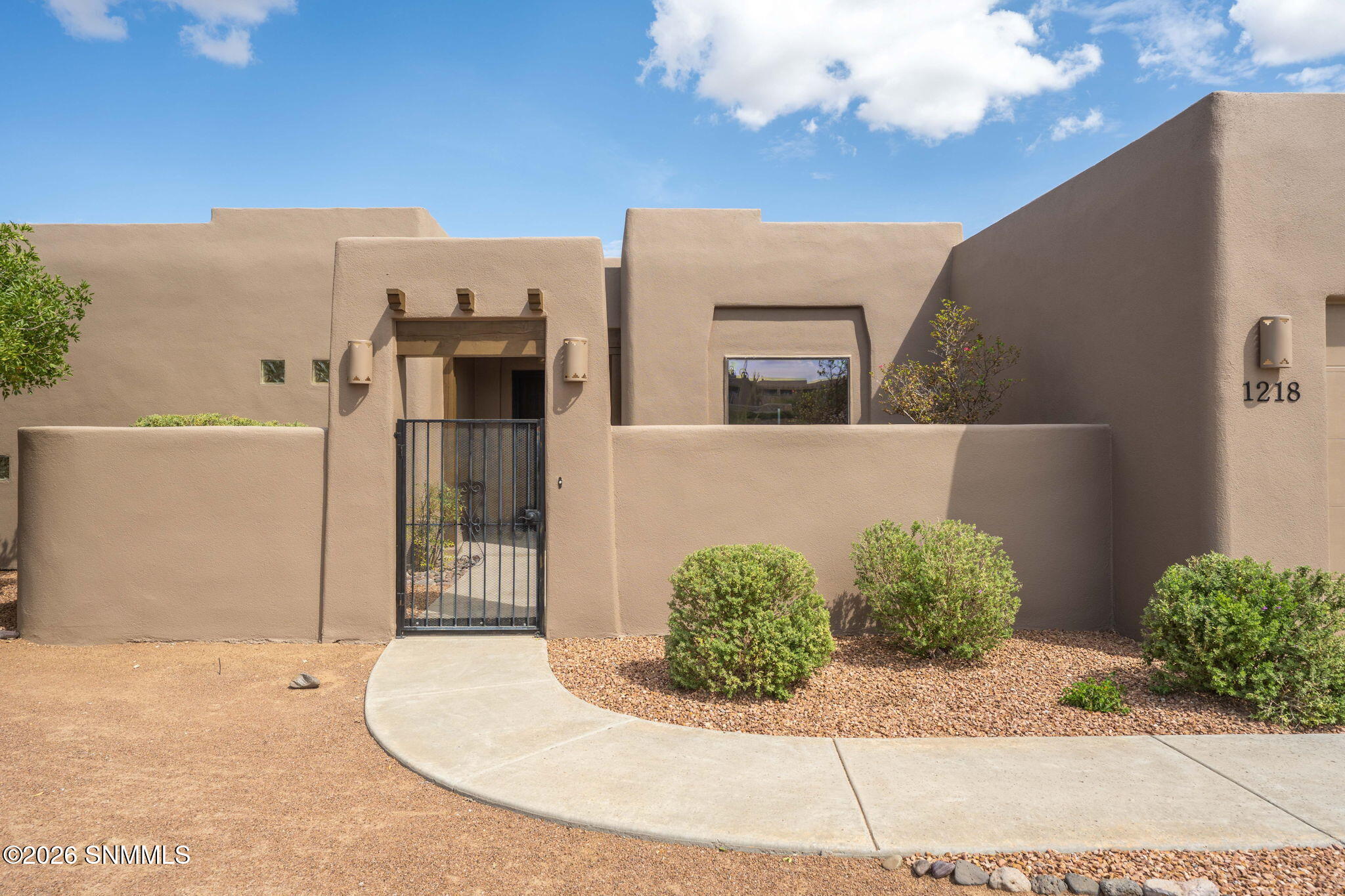 3-web-or-mls-Snappin Homes (Idyll1218)-3