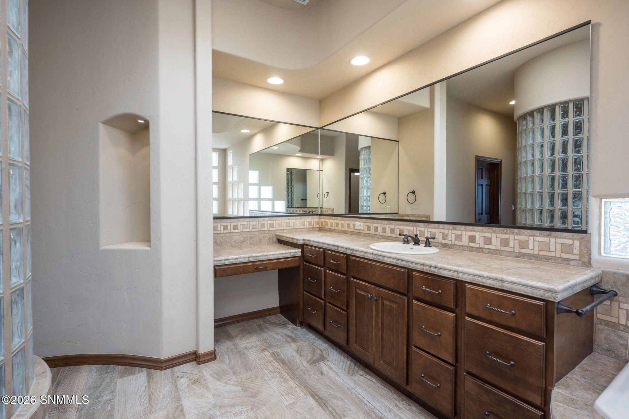 26-web-or-mls-Snappin Homes (Idyll1218)-