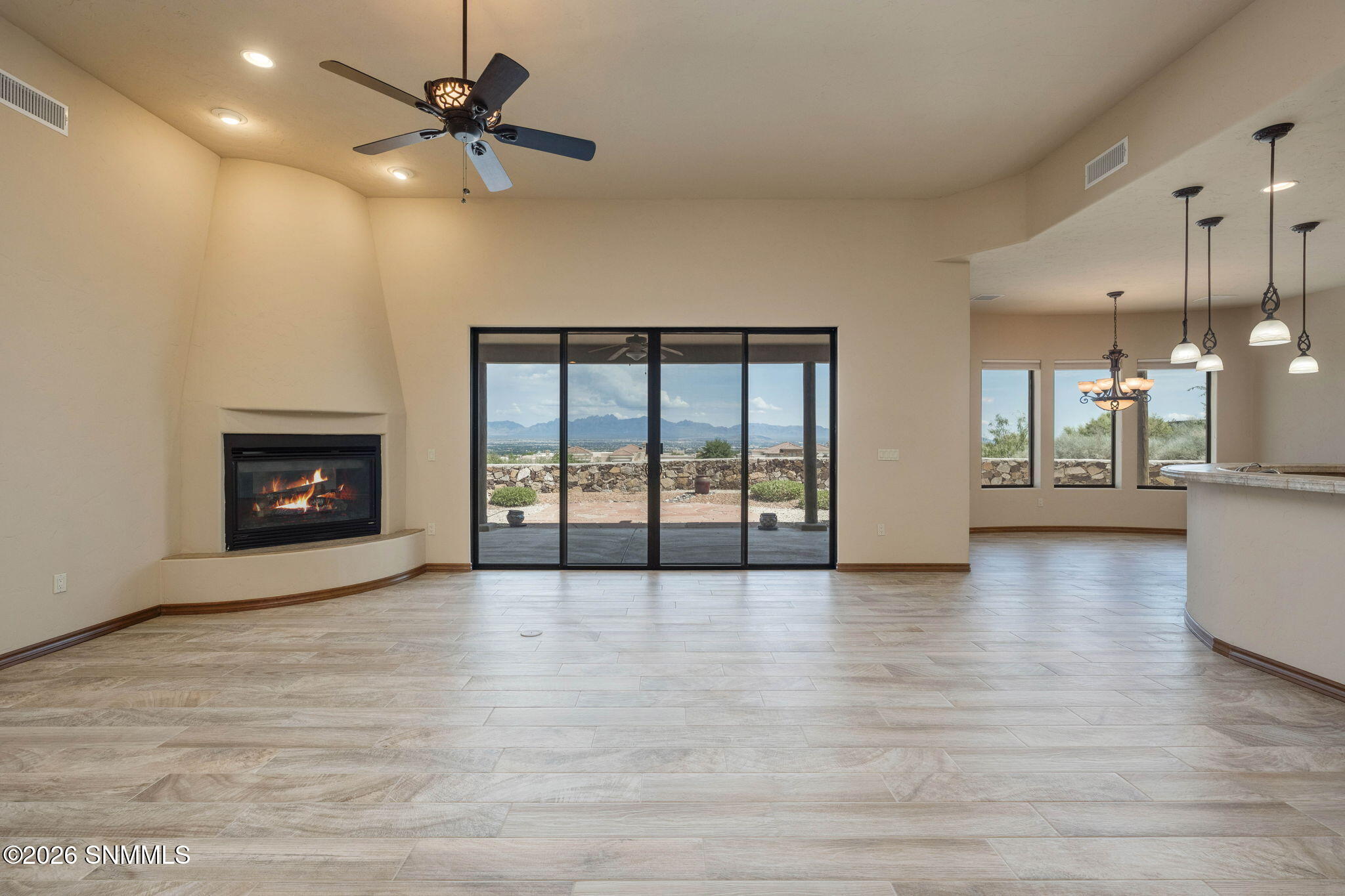 9-web-or-mls-Snappin Homes (Idyll1218)-9