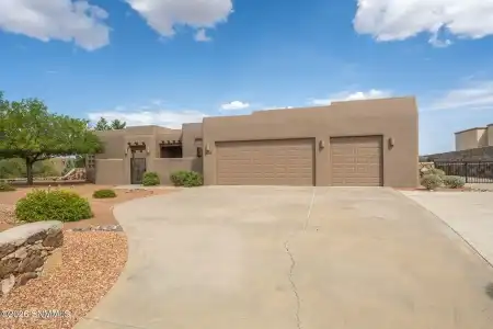 1218 Idyll Court, Las Cruces, New Mexico 88007, 3 Bedrooms Bedrooms, ,2.5 BathroomsBathrooms,Residential,For Sale,Idyll,2602956