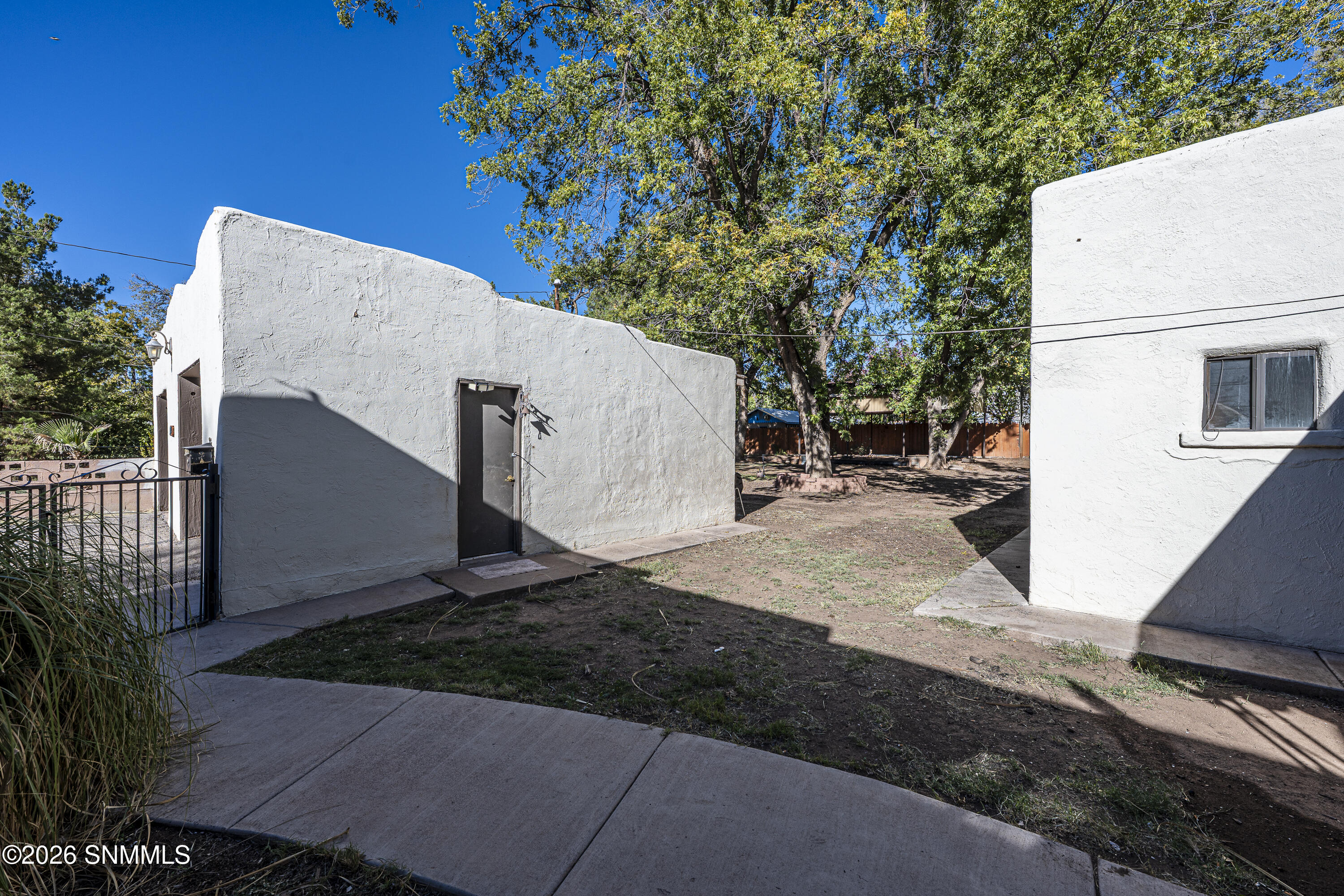Detached Garage