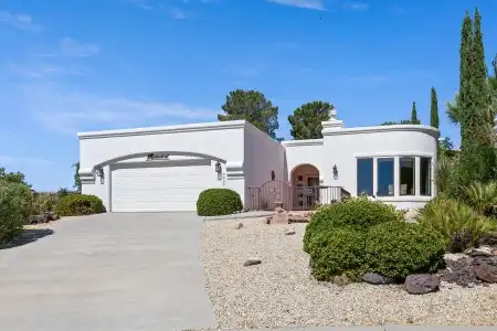 3803 Grand Teton Way, Las Cruces, New Mexico 88011, 4 Bedrooms Bedrooms, ,2 BathroomsBathrooms,Residential,For Sale,Grand Teton,2602960