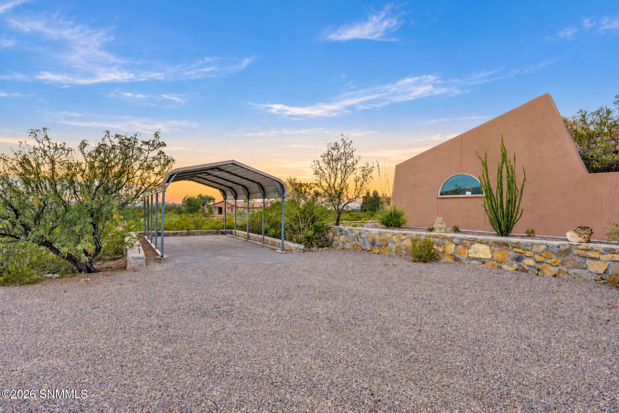 6-web-or-mls-Exterior6