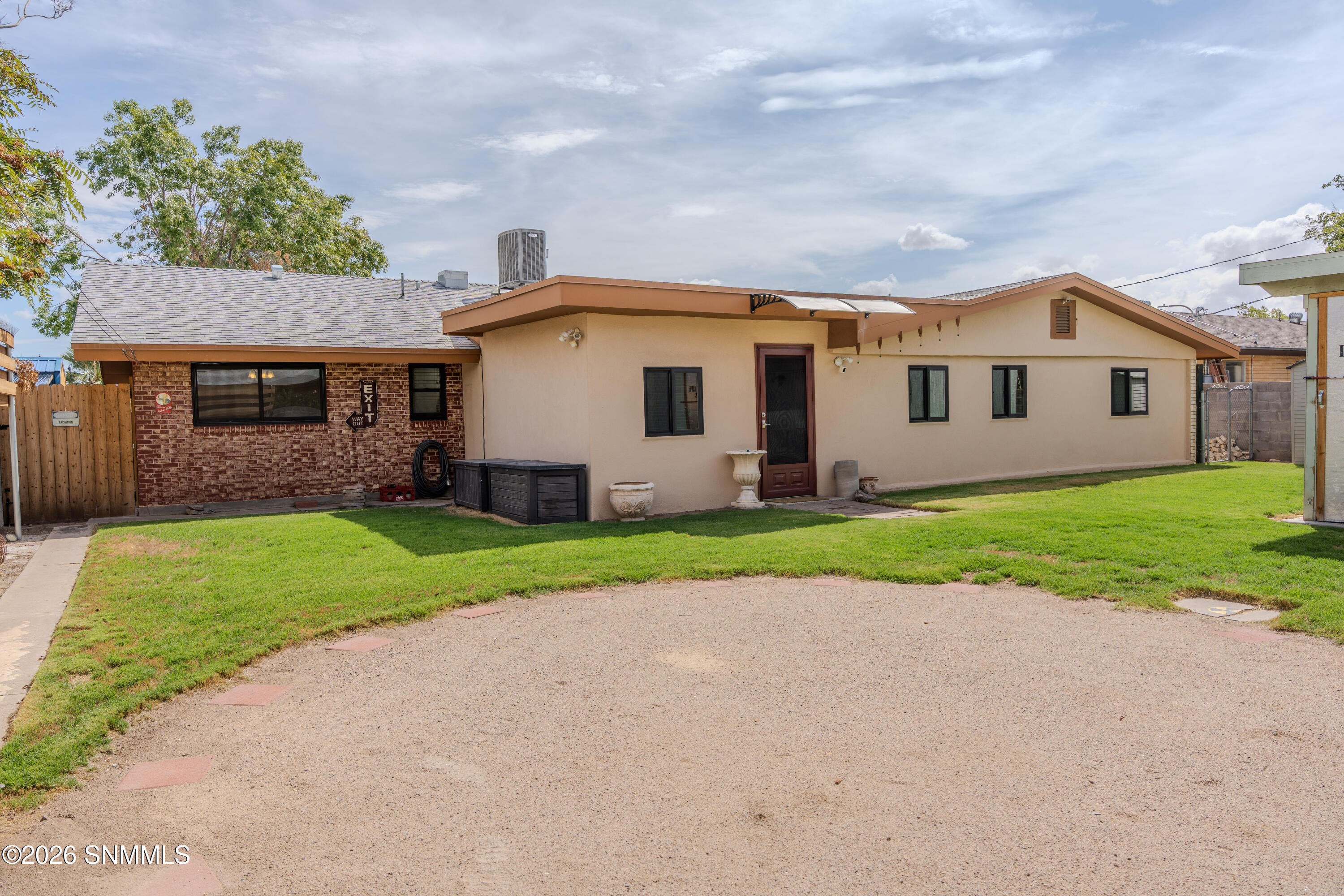 4 Rear house