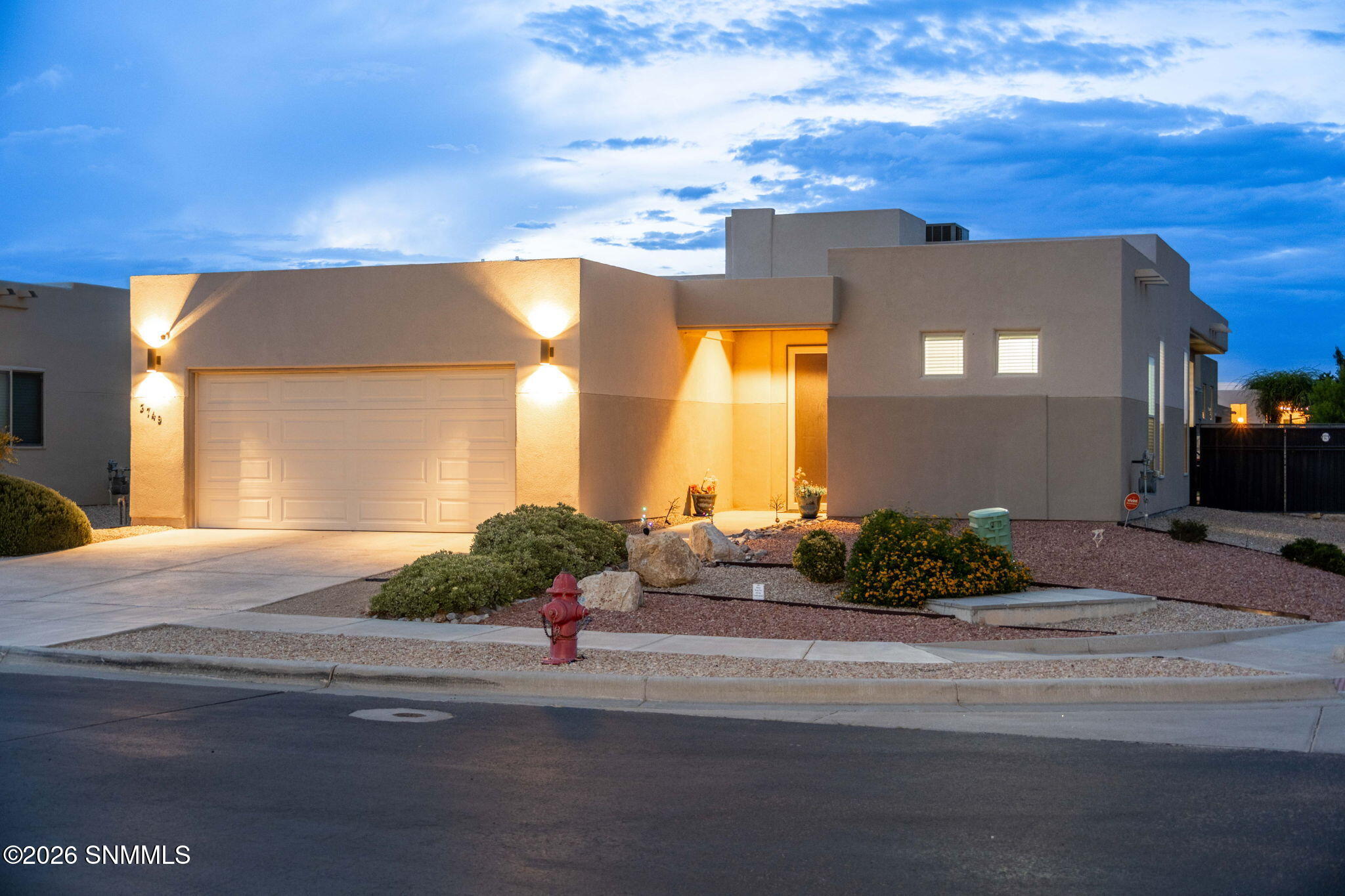 2-web-or-mls-Snappin Homes (SantaClaita3