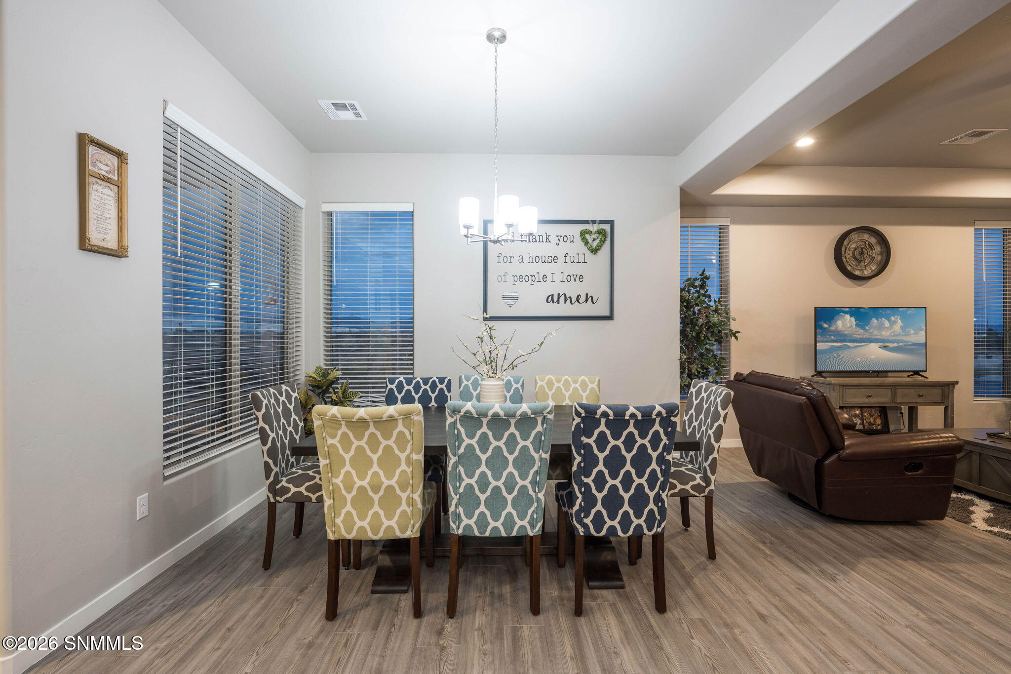 16-web-or-mls-Snappin Homes (SantaClaita