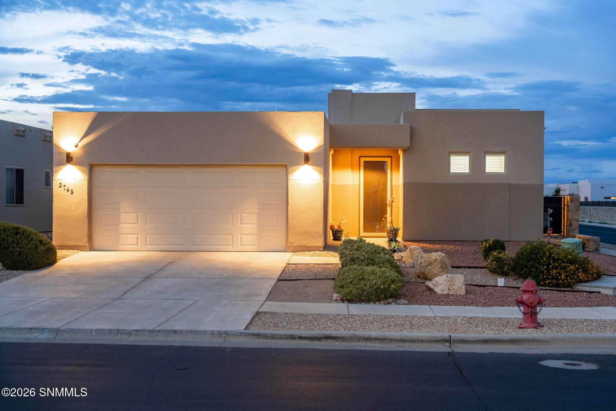 1-web-or-mls-Snappin Homes (SantaClaita3