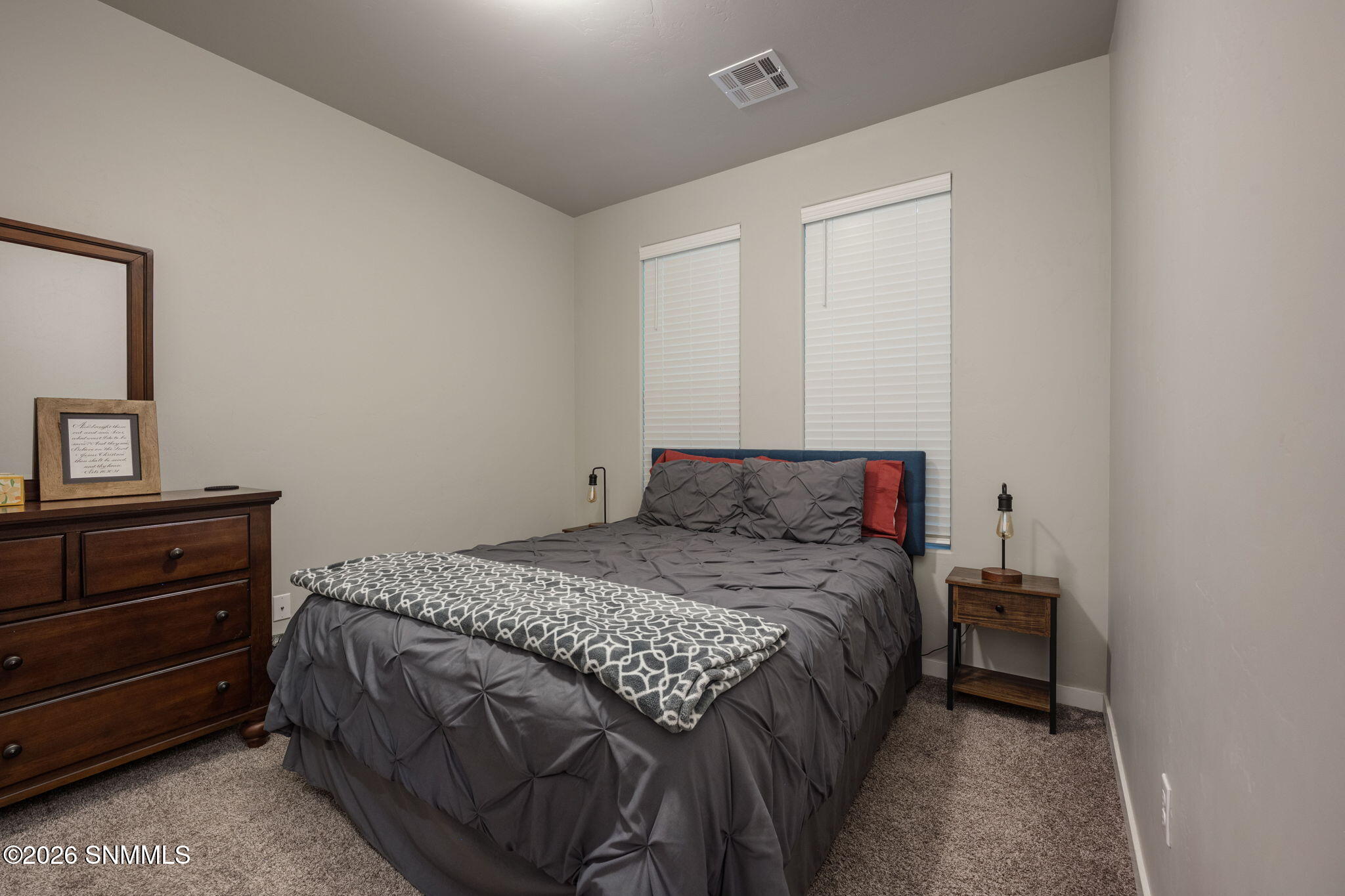 32-web-or-mls-Snappin Homes (SantaClaita