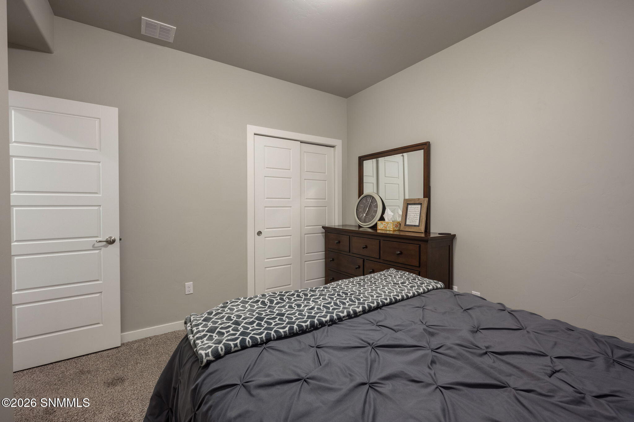 33-web-or-mls-Snappin Homes (SantaClaita