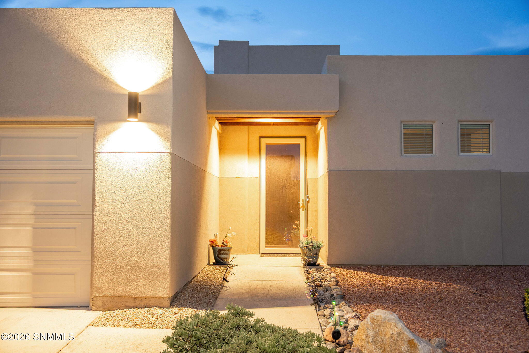 4-web-or-mls-Snappin Homes (SantaClaita3
