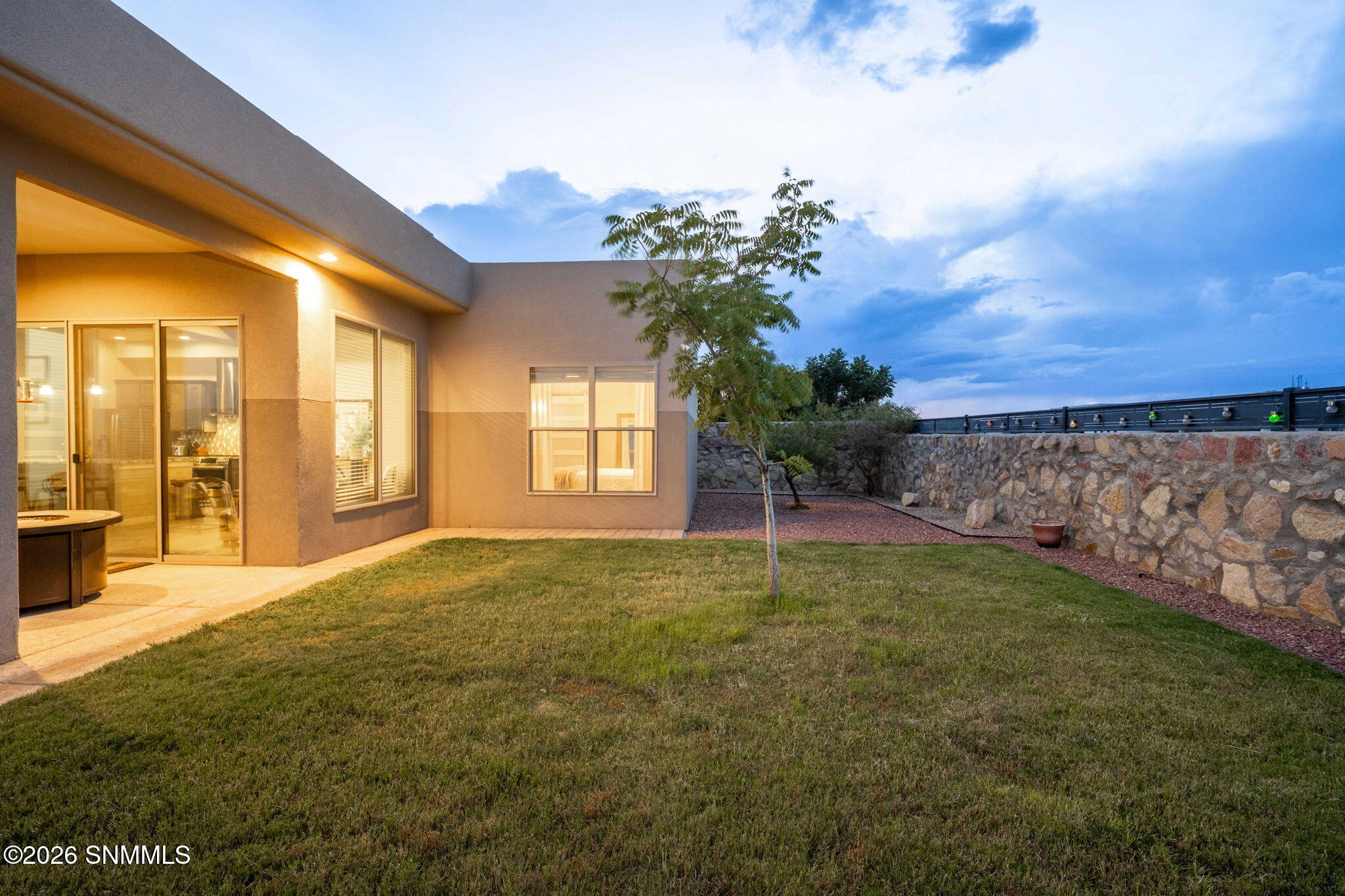 41-web-or-mls-Snappin Homes (SantaClaita