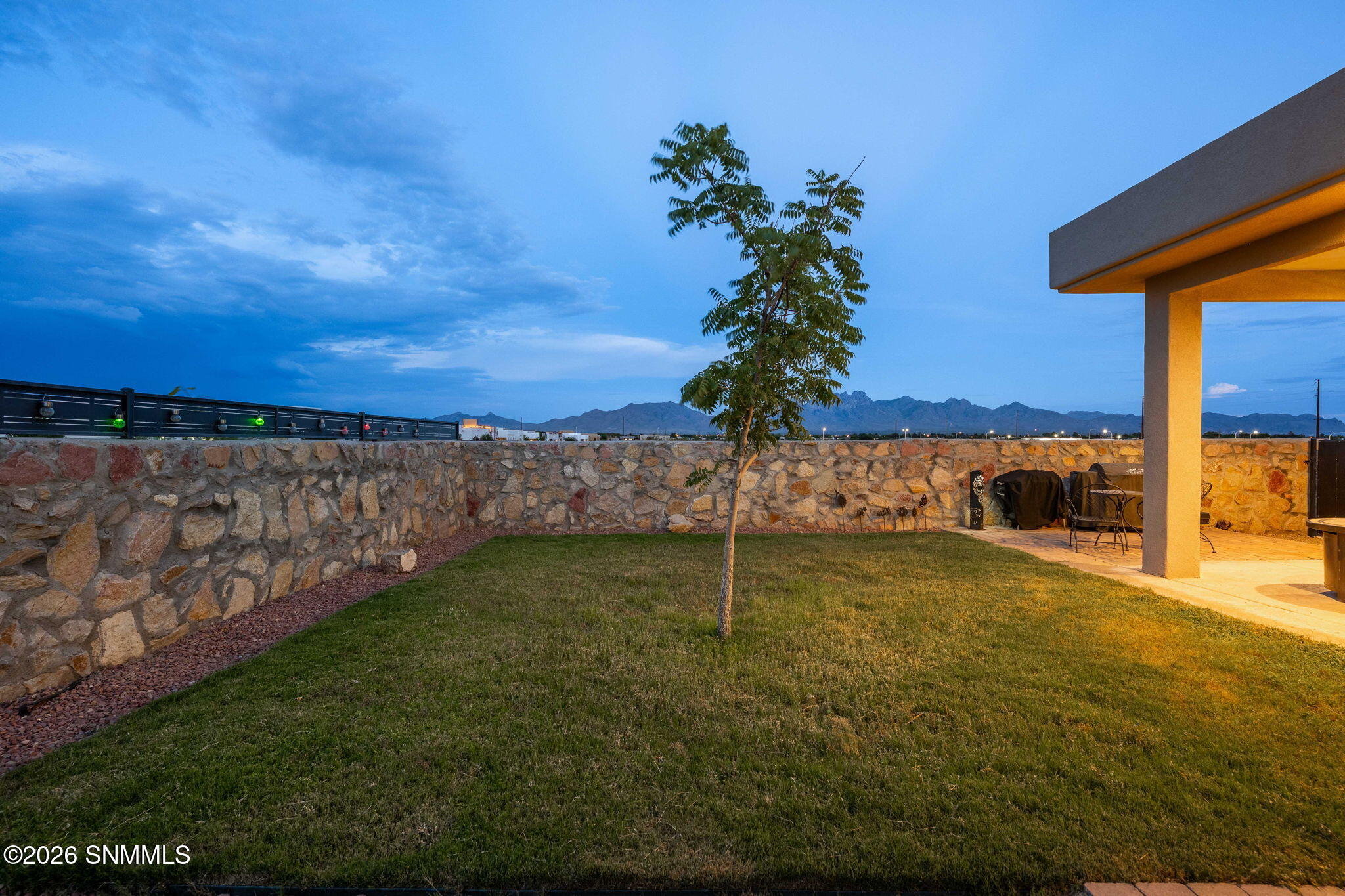 42-web-or-mls-Snappin Homes (SantaClaita