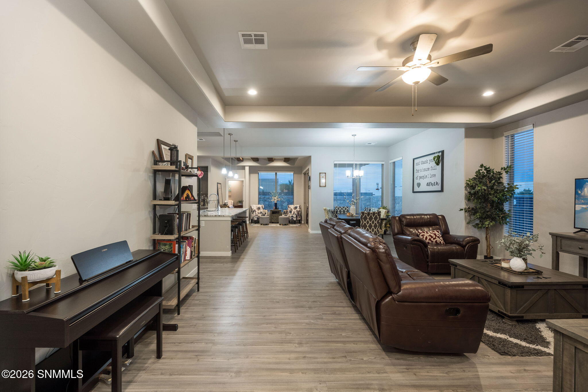 5-web-or-mls-Snappin Homes (SantaClaita3